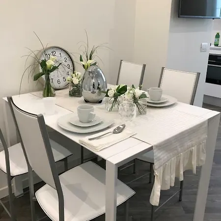Gioia Apartament *